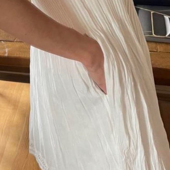 Aritzia Leone Dress - Picture 3 of 4